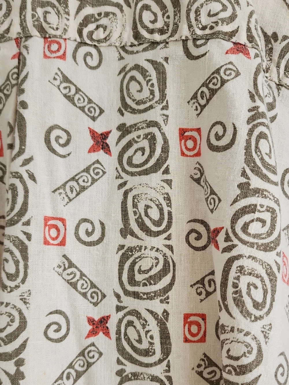 Cambridge Classics Size Large‎ Men's SS Cream with Olive & Red Accents